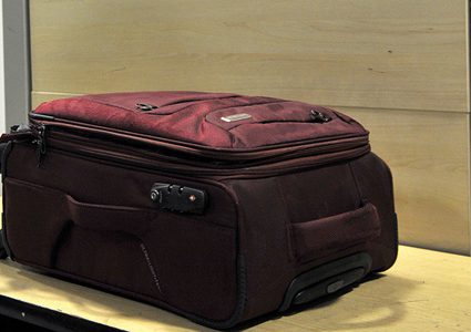 كيف تسافر بوزن خفيف والتخلص من ثقل الحقائب