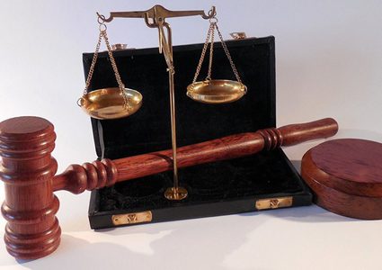 محكمة سعودية تستعين بـ"شاعر" لفض منازعة قضائية