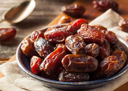 الإفطار على التمر سنة وليس واجباً‏