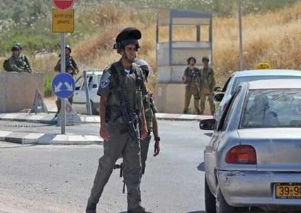 قوات الاحتلال تنصب حاجزا عسكريا غرب جنين