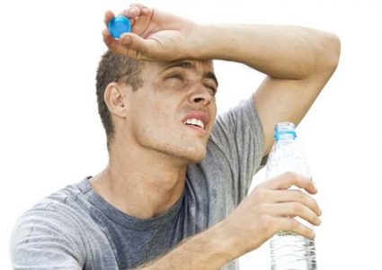 ماذا يحدث لخلايا الجسم عند الاصابة بالجفاف ؟