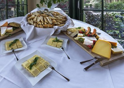 خبراء التغذية يكشفون كيف يمكنك أكل كل شيء دون زيادة وزنك