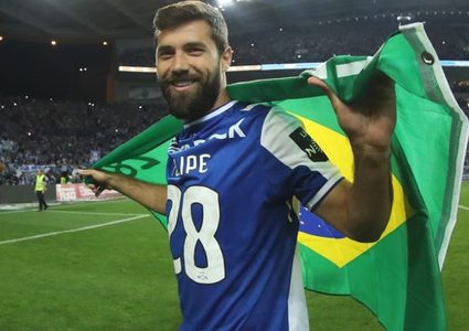 بورتو يعلن انتقال مدافعه فيليبي إلى أتلتيكو مدريد