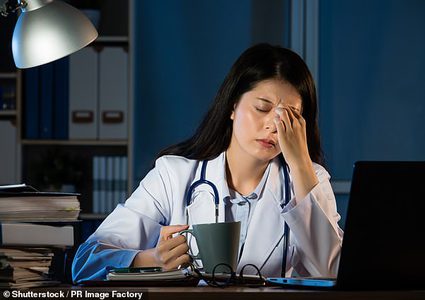 عمل النساء في النوبات الليلة لا يؤدي إلى إصابتهن بالسرطان