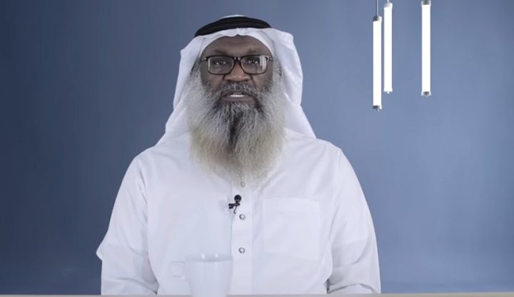 جدل واسع في مساجد السعودية..بسبب أطروحات الكلباني