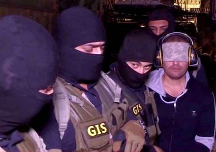 عشماوي يعود مكبلاً إلى مصر ..فما هي قصته..؟!