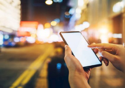 كيف تسجل المكالمات على هواتف آيفون وأندرويد؟