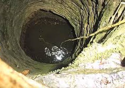 الهند .. امرأة تلقي بطفلتيها في بئر عميق خوفا من تعنيف زوجها