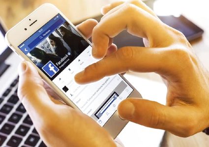 في رمضان..الناس يقضون نحو 58 مليون ساعة إضافية على موقع فيسبوك