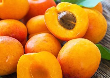 فوائد تناول فاكهة المشمش الصحية