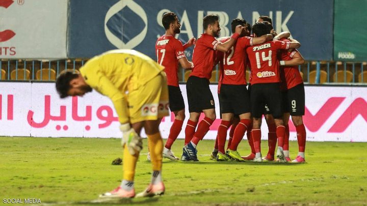 مصر.. الأهلي لن يتراجع وأغرب دوري "على طريق الانهيار"