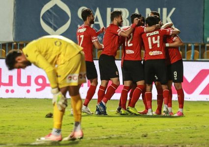 مصر.. الأهلي لن يتراجع وأغرب دوري "على طريق الانهيار"