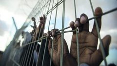 أسرى "عسقلان" يواصلون خطواتهم الاحتجاجية لليوم الرابع