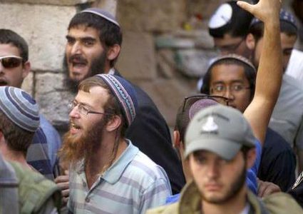 الاعتداء على محطة للمحروقات وسط الخليل من قبل المستوطنين