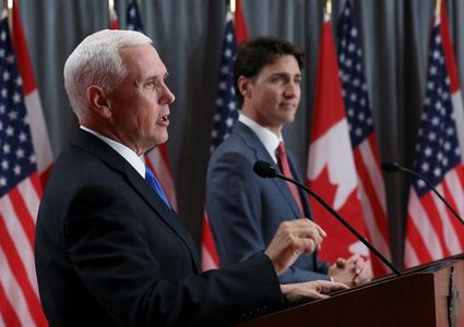 بينس: "هواوي" تتعارض من المصالح الأمنية الأمريكية