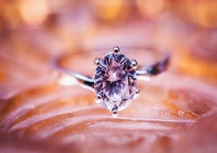 اكتشاف في الماس يثبت أصله غير العادي!