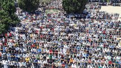 ربع مليون مصل يؤدون الجمعة الأخيرة من رمضان في المسجد الأقصى