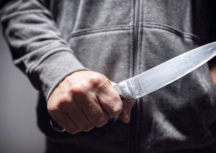 غزة: أب يذبح طفلته ويصيبها ويحاول الانتحار شمال غزة