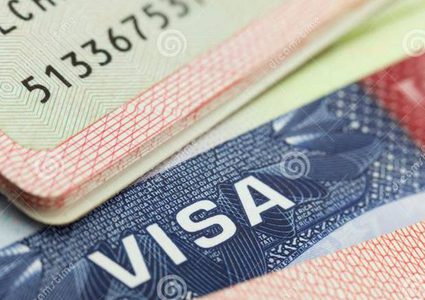 كشف صفحات التواصل الاجتماعي أحد شروط تأشيرة أمريكا