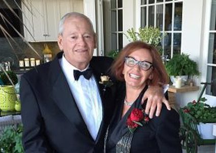 زوجان يخرجان من قائمة الأثرياء بسبب الأعمال الخيرية