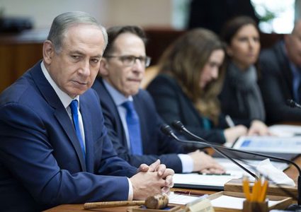 الاحتلال يعتزم اقتطاع مبالغ إضافية من عائدات الضرائب الفلسطينية