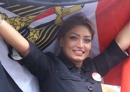 الموت يفجع الإعلامية أسما قنديل