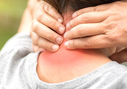 أهم النصائح للوقاية من آلام الرقبة