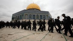 الخارجية: الاحتلال يتحدى القمة الإسلامية باعتدائه على الاقصى