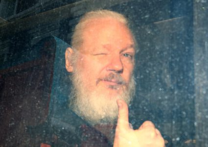 القضاء السويدي يرفض إصدار مذكرة اعتقال بحق أسانج