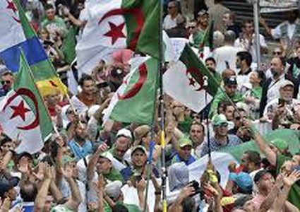 نشر 9 آلاف شرطي في العاصمة الجزائرية