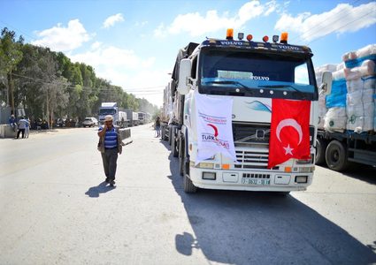 مساعدات طبية تصل غزة