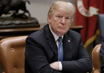 ترامب يبدأ زيارة دولة لبريطانيا "المأزومة"