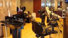 أمراض قد تنتقل لك عند الذهاب لصالونات التجميل