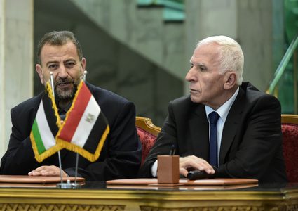 صحيفة: مصر تستأنف جهود المصالحة بين فتح وحماس بعد عيد الفطر