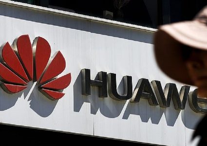 تقارير: الحظر الأمريكي "يوقف" إنتاج هواتف "هواوي"!