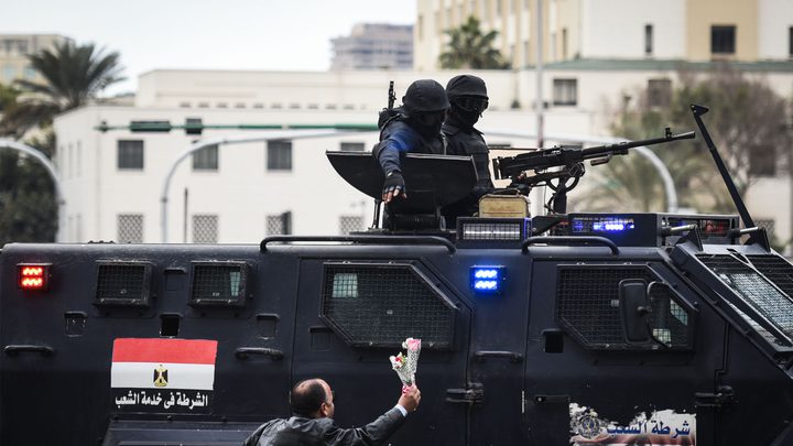 اللوح ينعى شهداء الأمن المصريين ضحايا الهجوم الإرهابي بالعريش