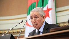 بن صالح: سأستمر بتحمل مسؤولية قيادة الجزائر حتى انتخاب رئيس جديد