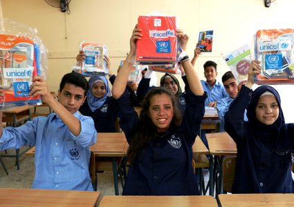 اللاجئون الفلسطينيون في لبنان يرفضون دمج المدارس