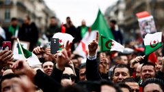 بعد دعوة بن صالح..تظاهرات جزائرية رفضا "لرموز النظام السابق"
