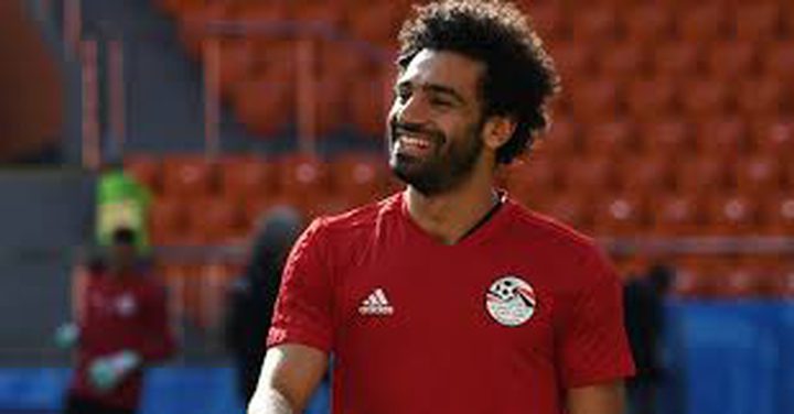 ببغاء يغني لمحمد صلاح أغنيته الشهيرة "الملك المصري"