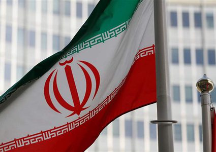 إيران ترد على العقوبات الأمريكية لقطاع البتروكيماويات"