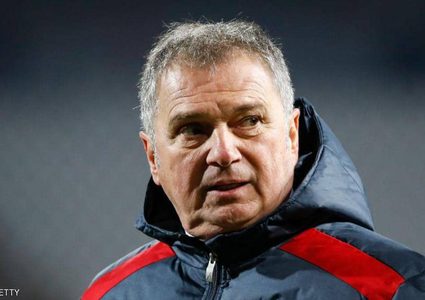 مفاجأة "غير سارة" تطيح مدرب مونتينيغرو