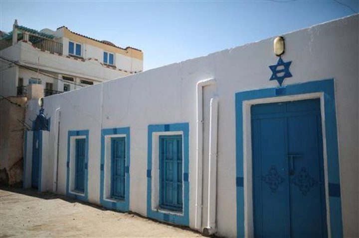 إسرائيليون يُحيون أعياداً يهودية في تونس