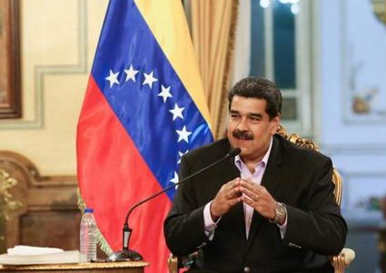 آلاف الفنزويليين يتدفقون إلى كولومبيا غداة قرار مادورو