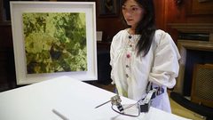 أول روبوت فنان في هيئة إنسان