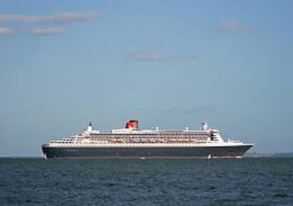 حريق على متن سفينة بالقرب من حيفا