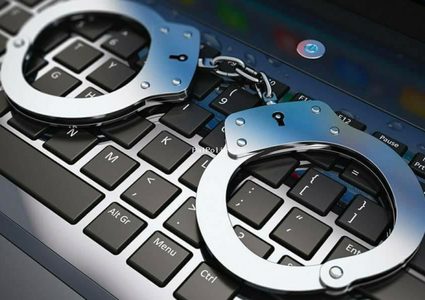 القبض على مشتبه به بقضية تشهير  لبنك عبر البريد الالكتروني