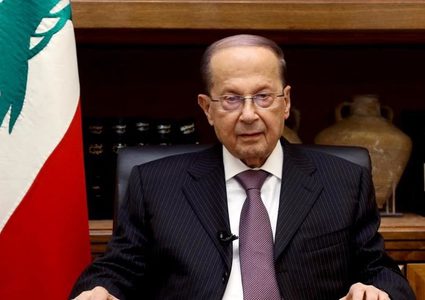 عون يحذر من فرار الإرهابيين إلى لبنان