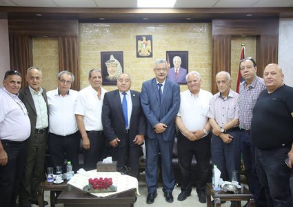 محافظ طولكرم يلتقي وفداً من سخنين وطمرة