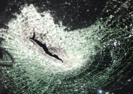 الاحتلال يزعم تعرض حافلة نقل جنود الاحتلال لرشق الحجارة قرب الرام